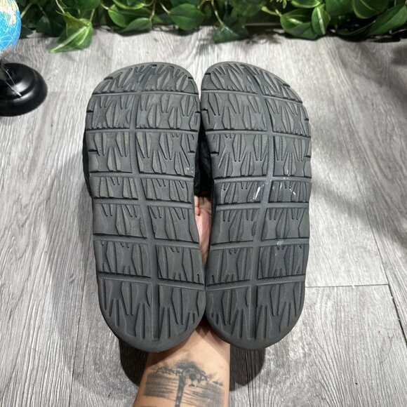 Nike Benassi Solarsoft Sandals Slides Size 8 Black Slippers On 705474-091 main image 5